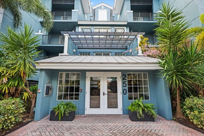 Foto del edificio - 250 NE 3rd Ave