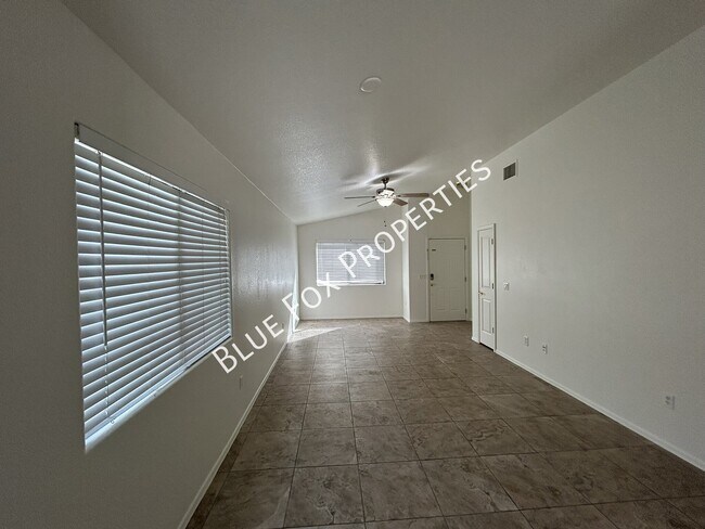 Foto del edificio - 6577 E Cooperstown Dr