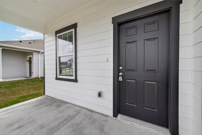 Foto del edificio - 31247 Williams Lndg St