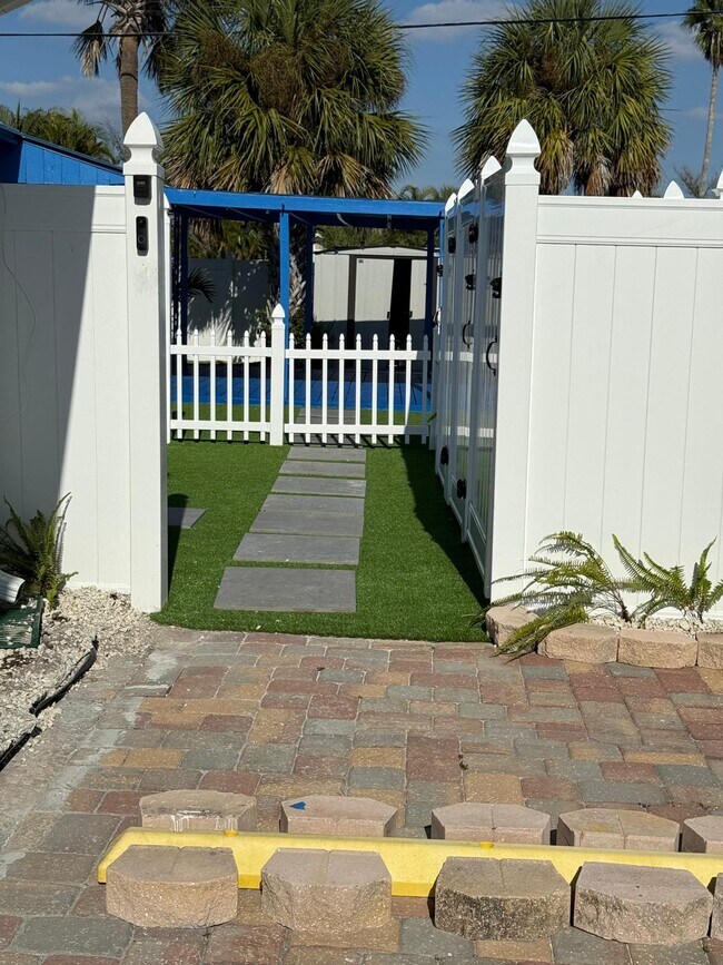 Foto del edificio - 13115 3rd St E