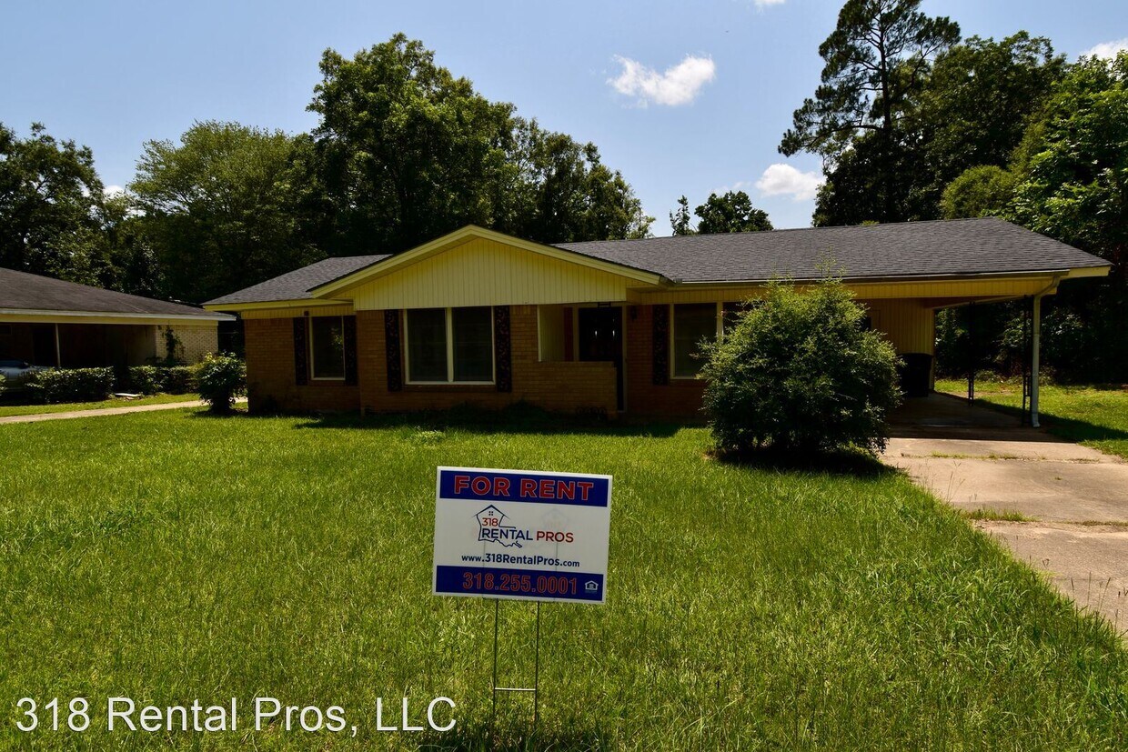 Foto principal - 3 br, 1 bath House - 218 Carver St.