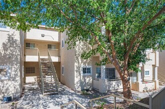 Building Photo - 1844 Scimitar Dr