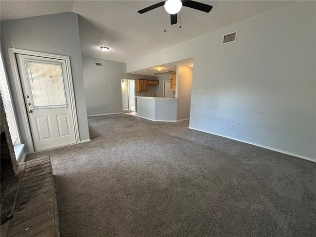 Foto del edificio - 2189 Spring Park Dr