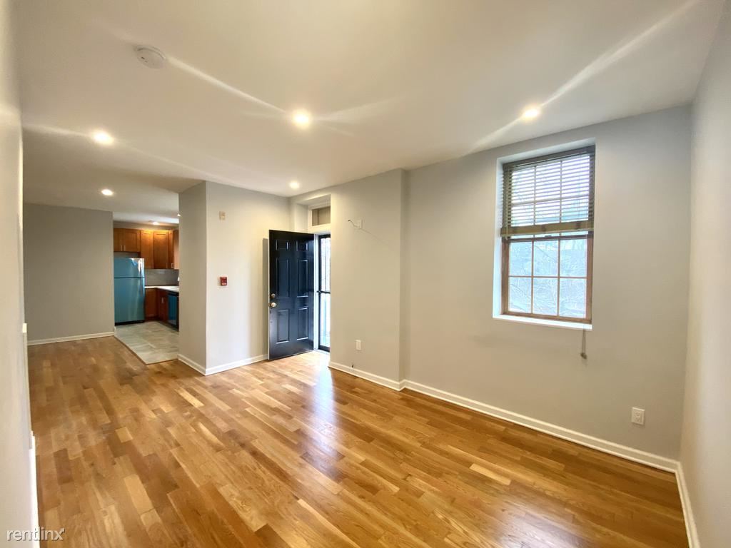 Primary Photo - 402 Wood St