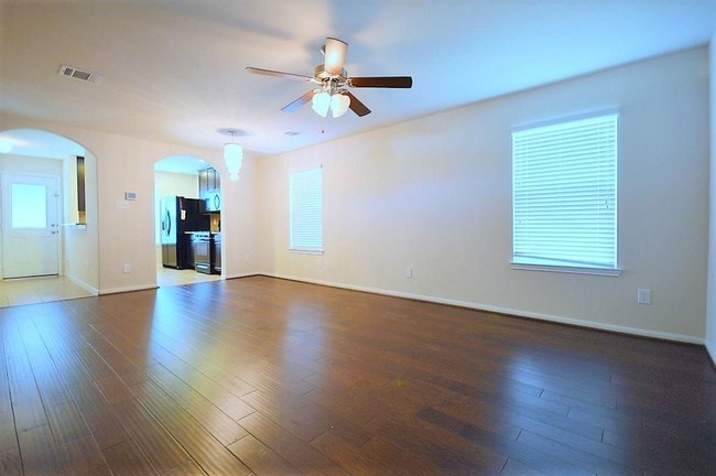 Building Photo - 12830 Almeda Crossing Ct