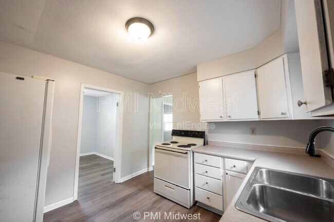 Foto del edificio - 3026 S Rybolt Ave