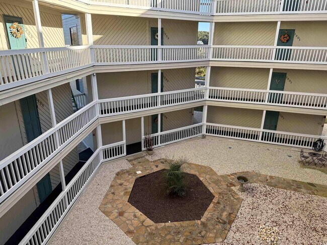 Foto del edificio - 4350 Intercoastal Dr