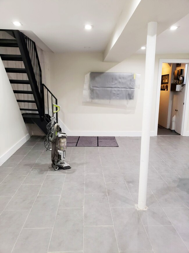 Sala de estar A - 118 Kingsland Ave