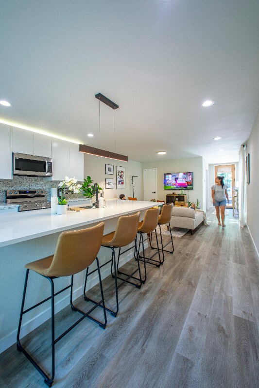 Foto del edificio - 605 E 7th St