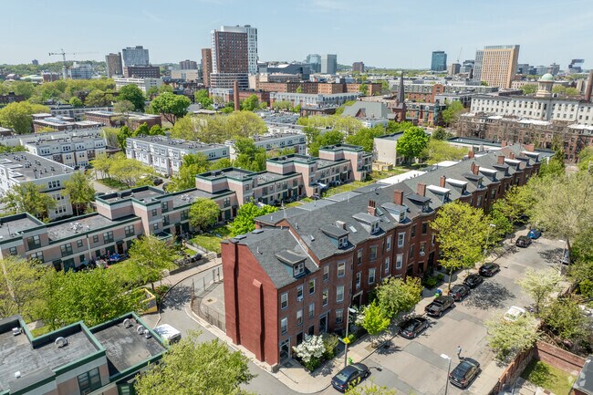 Context - 200-202 Northampton St