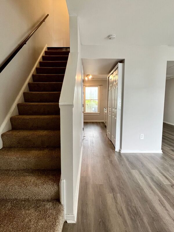 Foto del edificio - 130 Arlington Square