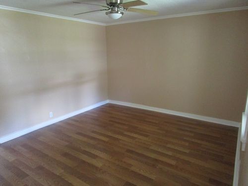 Foto del edificio - 108 W Evergreen St