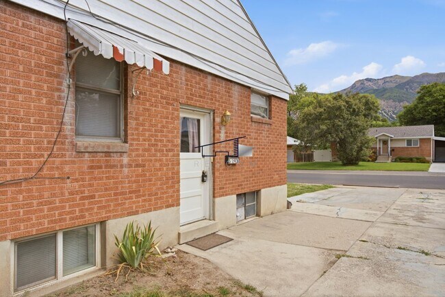 Foto del edificio - 3729 Quincy Ave
