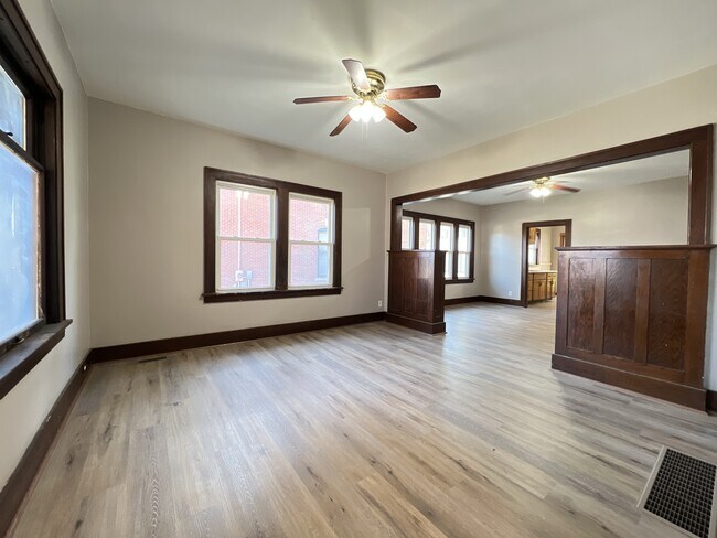 Foto del edificio - 2501 Central Ave