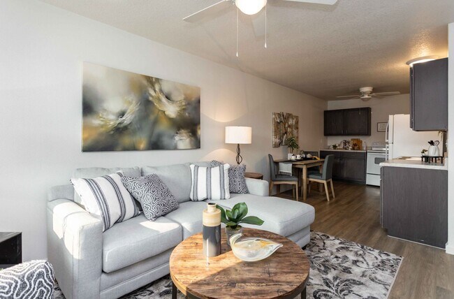Foto del edificio - 2 Bedroom, Single-story Townhomes for rent in Madrid, IA