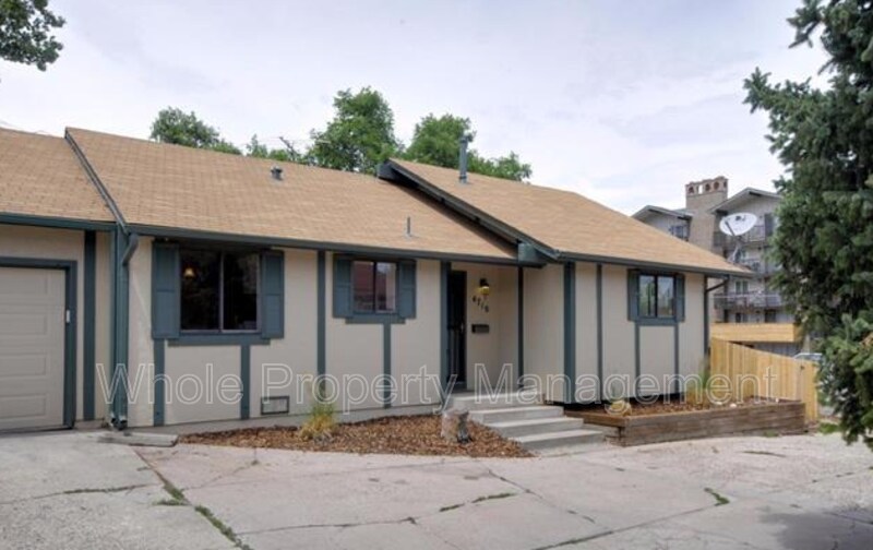 Foto principal - 4710 E Louisiana Ave