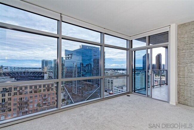 Foto del edificio - 800 The Mark Ln