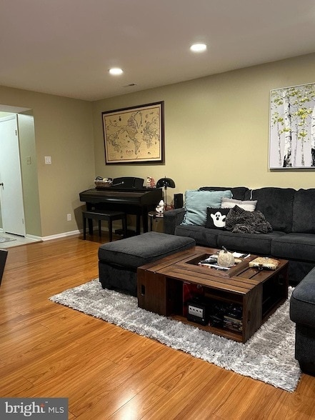 Building Photo - 201A Kelly Cove