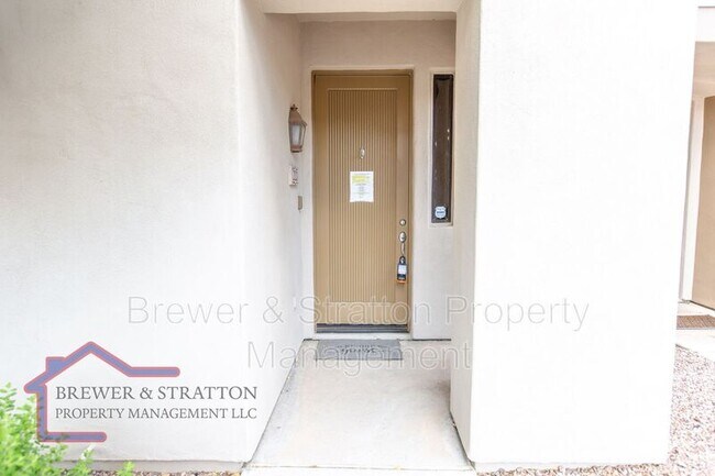 Building Photo - 3131 E Legacy Dr
