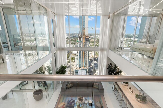 Foto del edificio - 1040 Biscayne Blvd