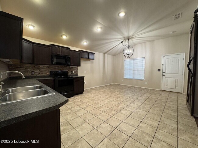Foto del edificio - 9312 Quitman Ave