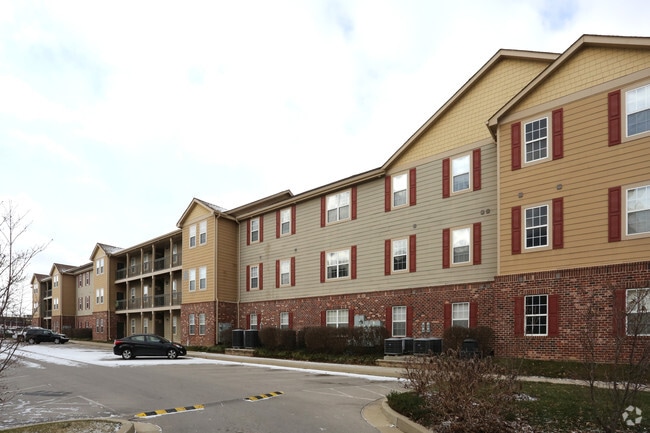Building Photo - 524 & 525 Angliana
