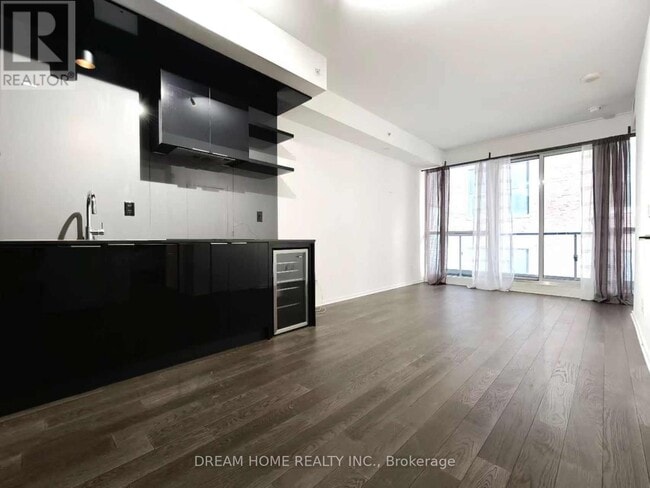 Building Photo - 70 Temperance St