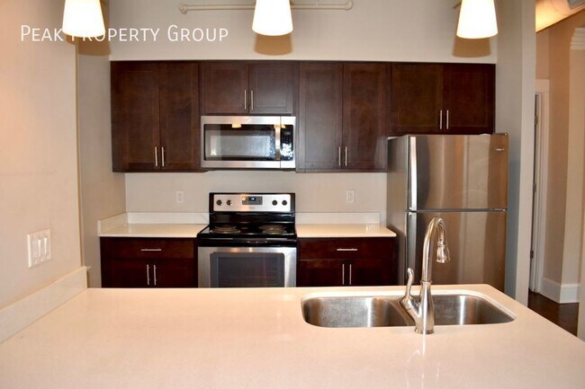 Photo - 975 E McMillan St Apartment