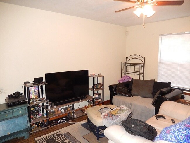 Building Photo - 2303 Hartsfield Way