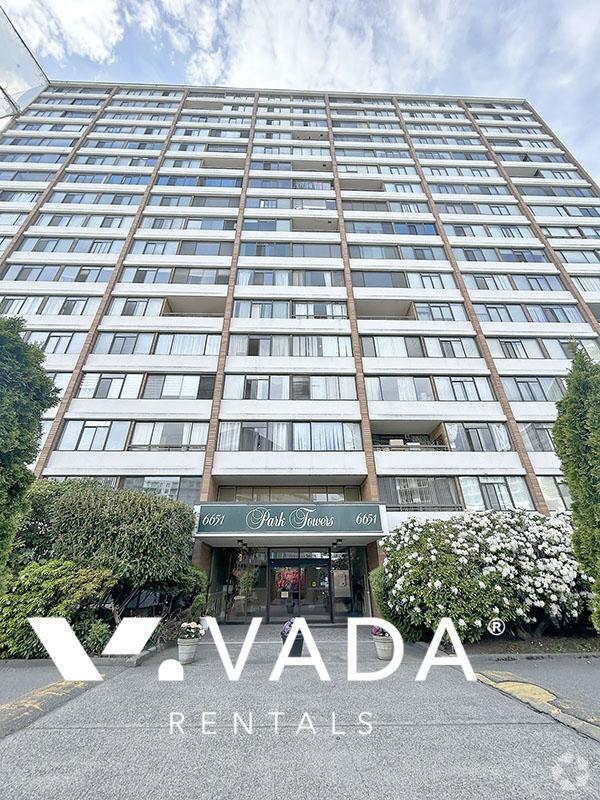 Building Photo - 6651 Minoru Blvd