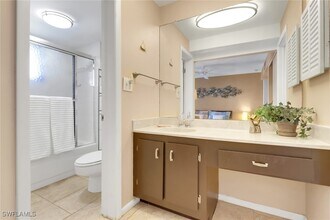 Building Photo - 788 Park Shore Dr