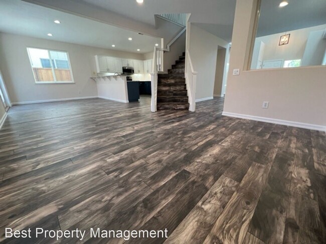 Building Photo - 4 br, 3 bath House - 3615 Yacht Drive