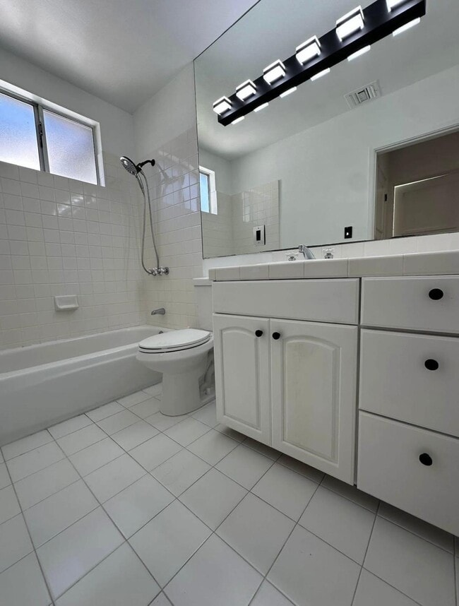 Building Photo - 17808 Bromley Ct