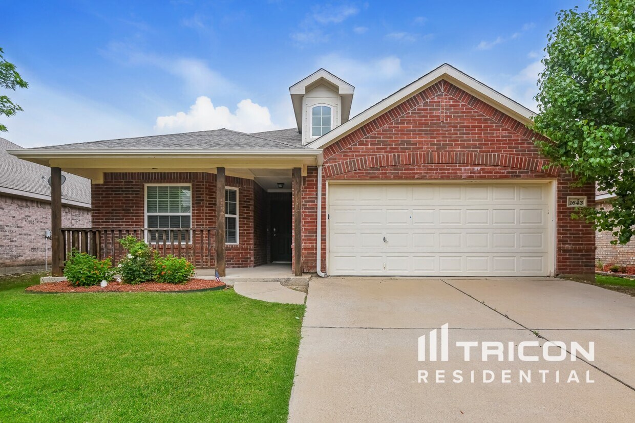 Foto principal - 1643 Hillside Dr