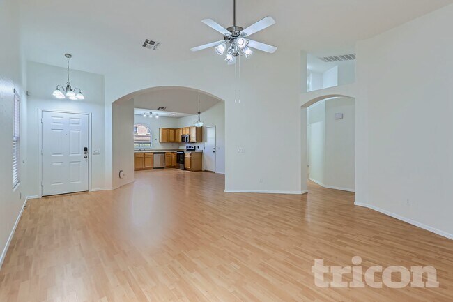 Building Photo - 2733 E Gary Way