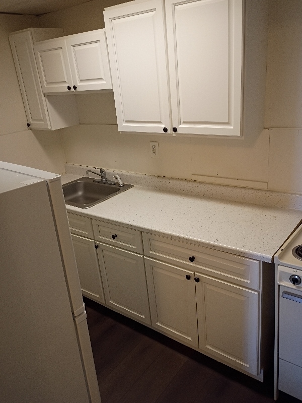 Building Photo - 406 N 4th St