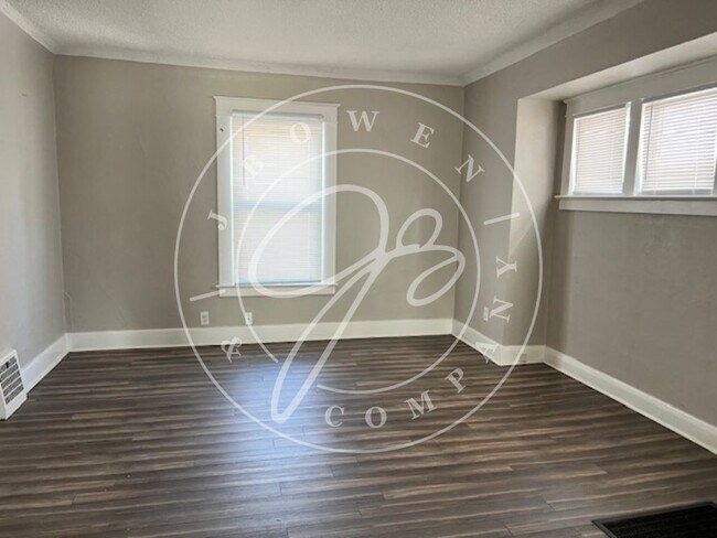 Building Photo - Spacious 3 bedroom Home in West Toledo