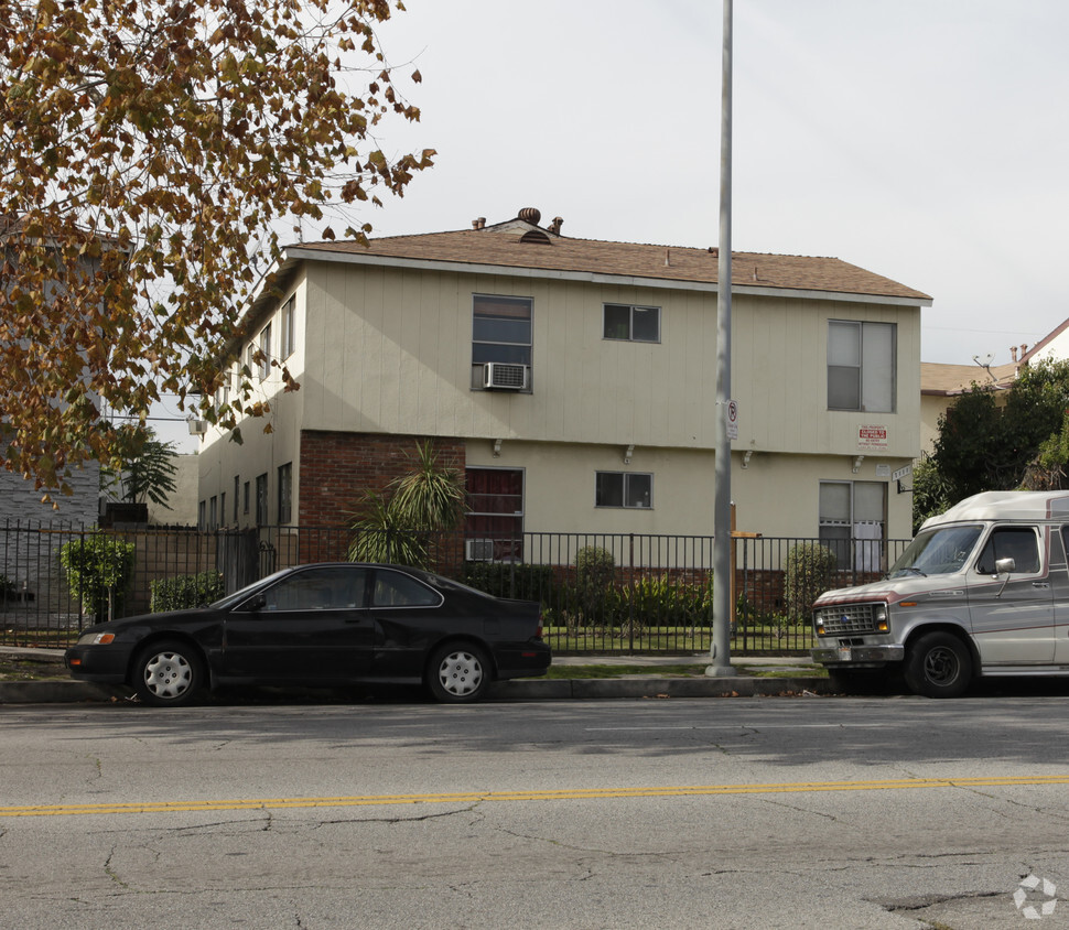 Building Photo - Whitsett Estates