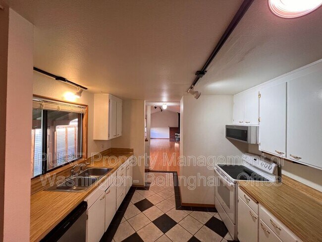 Foto del edificio - 1315 22nd St