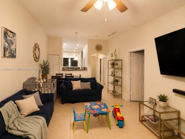 Building Photo - 3874 SW 48th Ave