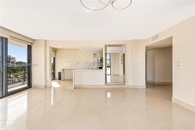 Foto del edificio - 3031 N Ocean Blvd