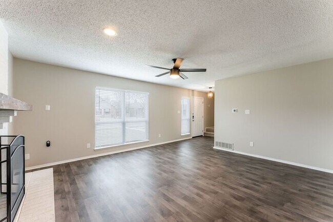Foto del edificio - Move-in ready home in Rowlett!
