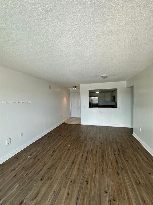 Foto del edificio - 60 NW 37th Ave