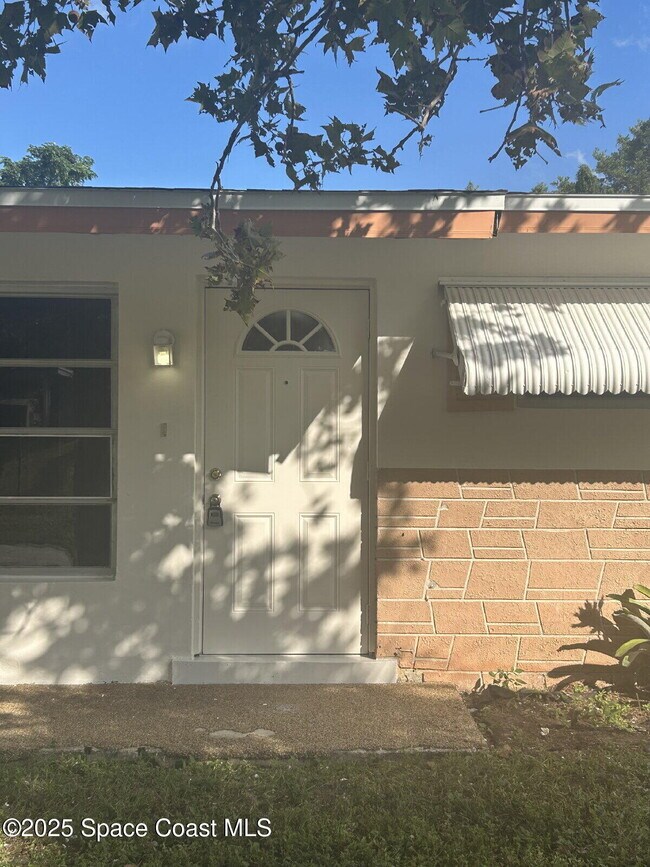 Foto del edificio - 10 Scott Ln