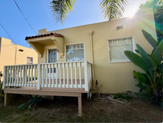 Building Photo - 1325 Laguna St