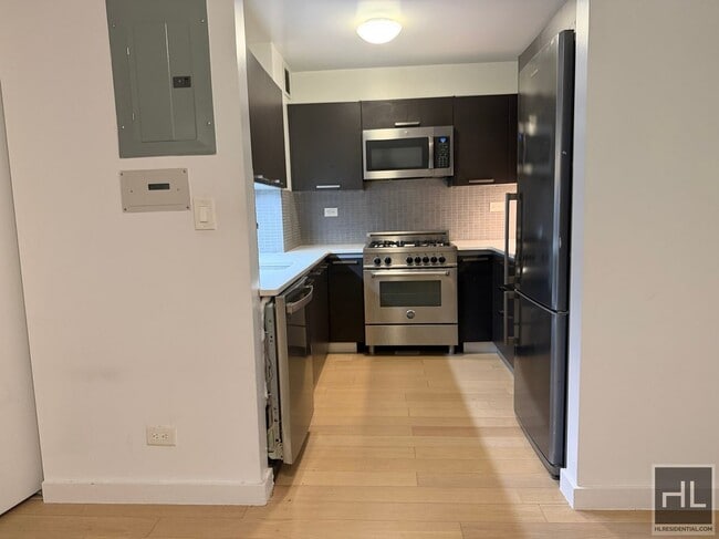 Building Photo - East 39th Street