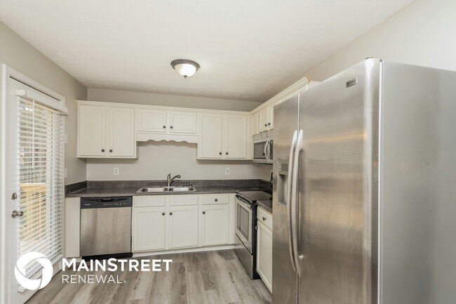 Building Photo - 34 Woodwind Dr