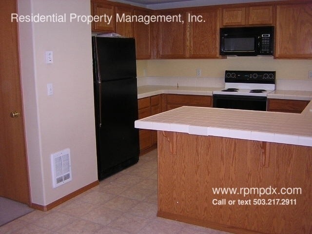 Building Photo - 1244 SW 160th Ave