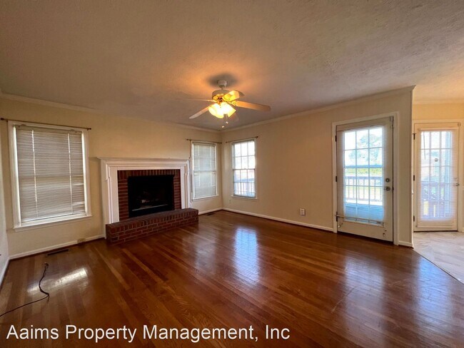Building Photo - 3 br, 2.5 bath House - 1175 Derbyshire Rd