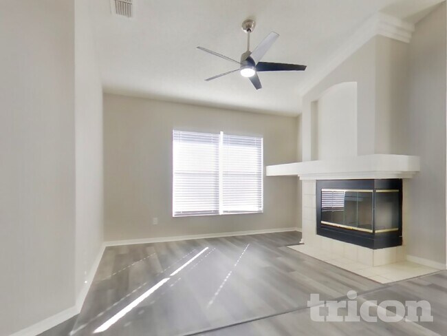 Foto del edificio - 1998 Grasmere Dr